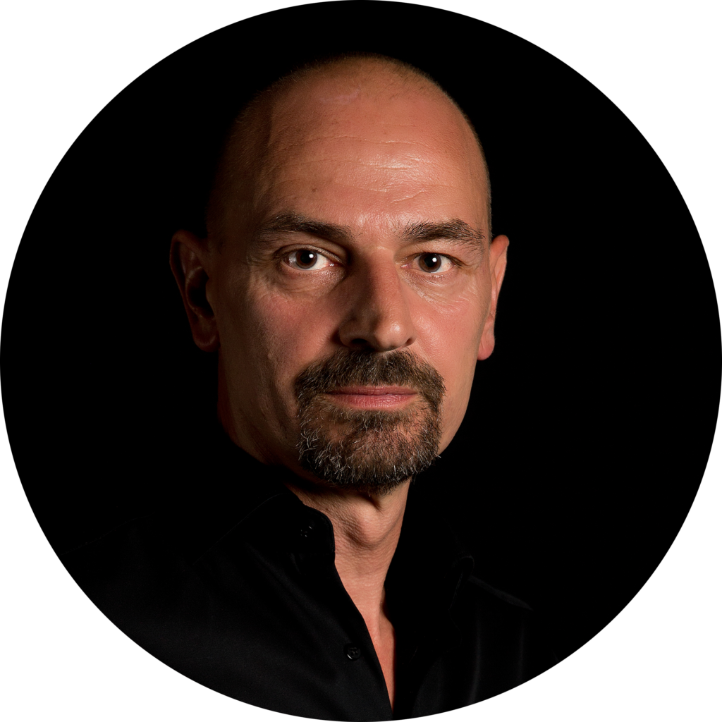 Wolfgang Ertl

Songwriter • Producer • Founder of Streams4Dreams & Sound Commander